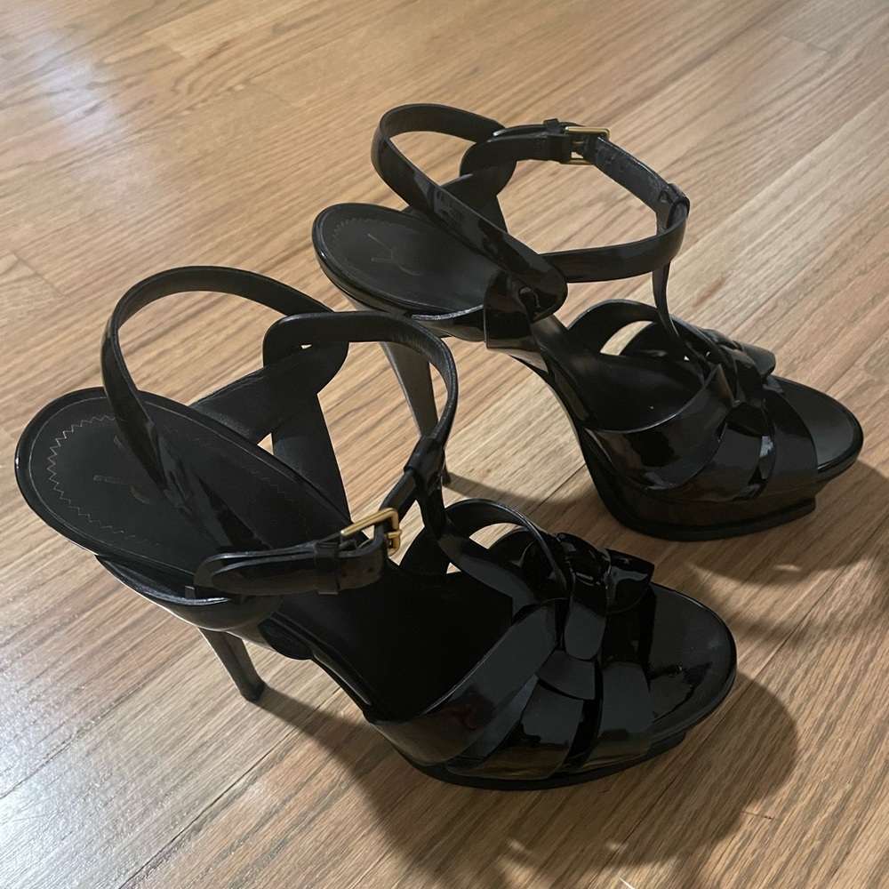 YSL Tribute sandal size 40.